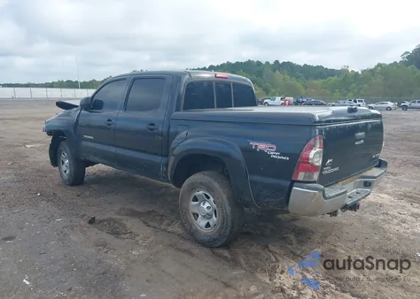 2010 Toyota Tacoma Base V6 z USA, uszkodzony, nr VIN 3TMLU4EN1AM038767